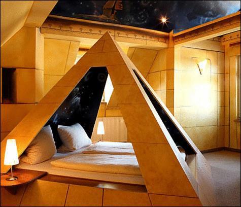 Knopf Und Knopf Erlebniswelt Hotel Warthausen ห้อง รูปภาพ
